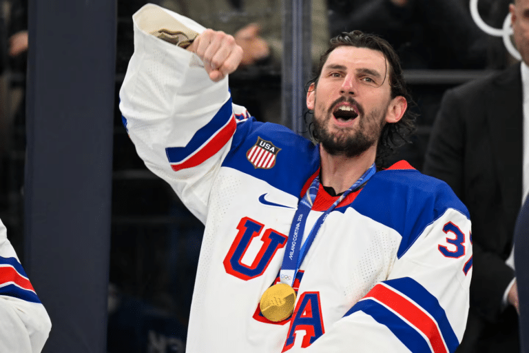 Connor Hellebuyck